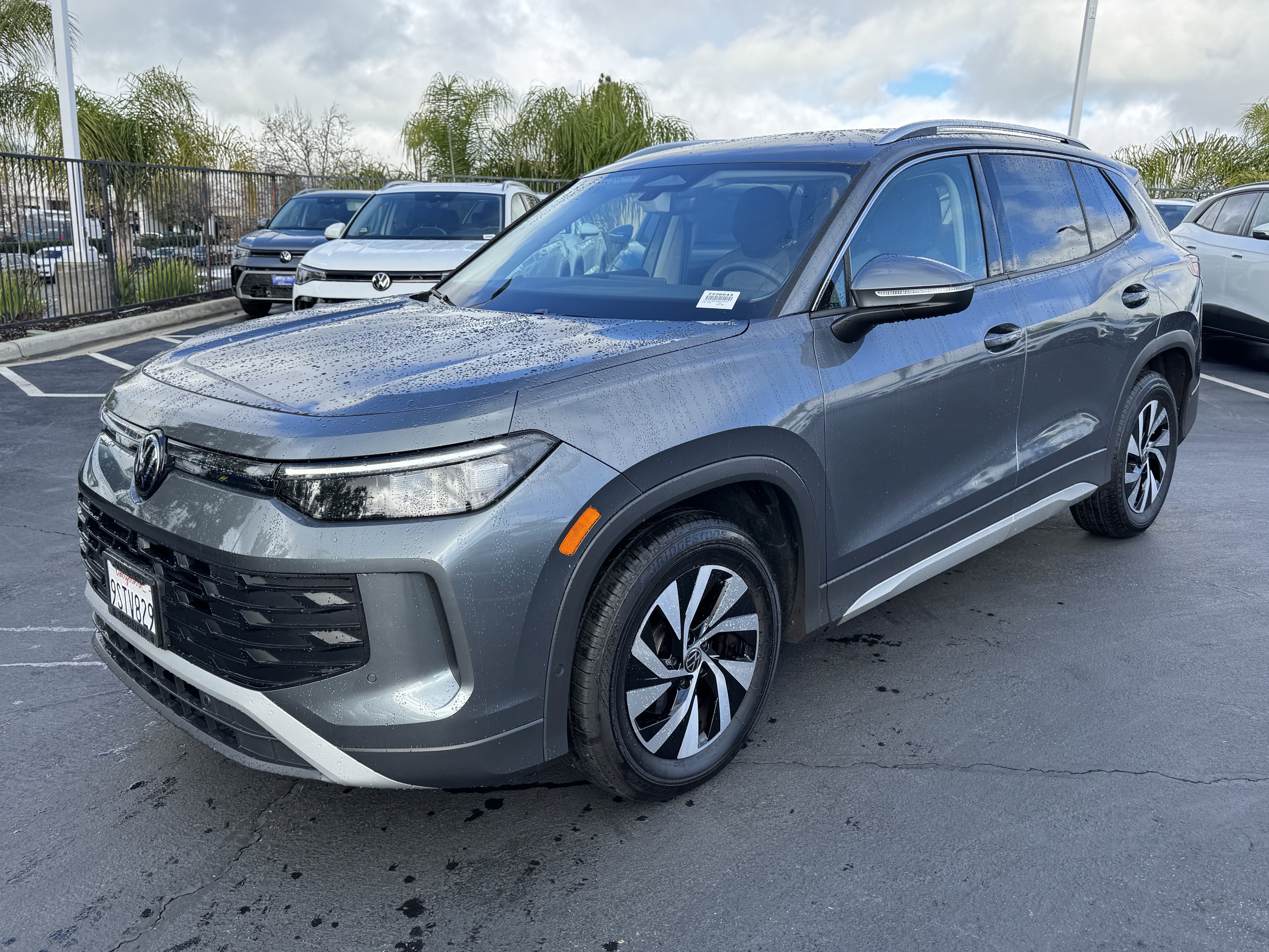 Used 2025 Volkswagen Tiguan S image 5