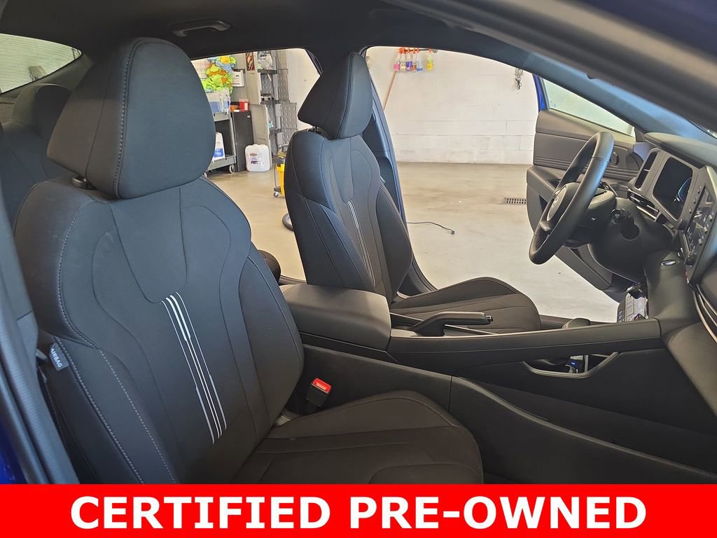 Certified 2025 Hyundai Elantra Sport image 10