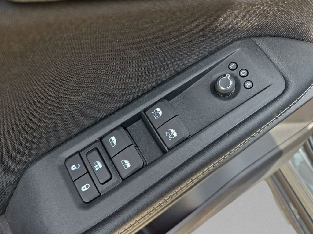 New 2026 Jeep Cherokee Laredo AWD/4WD image 13