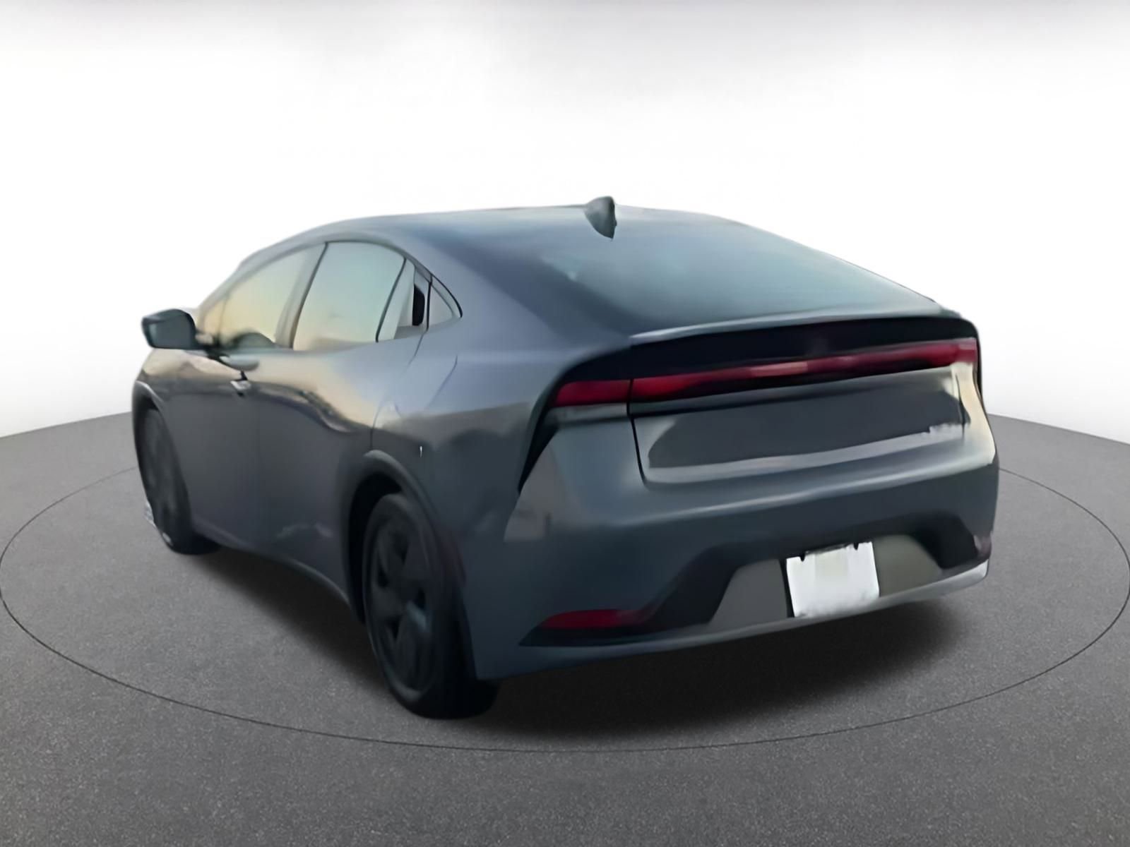 Used 2025 Toyota Prius LE image 17