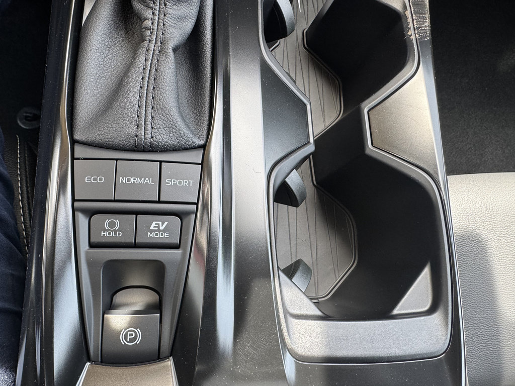 New 2026 Toyota Camry SE w/ Convenience Package FWD image 20