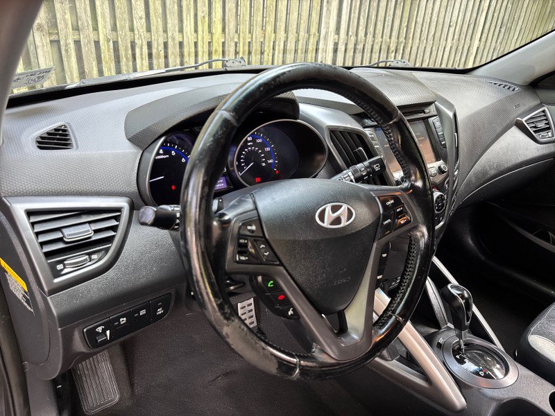 Used 2013 Hyundai Veloster Turbo w/ Ultimate Pkg FWD image 15