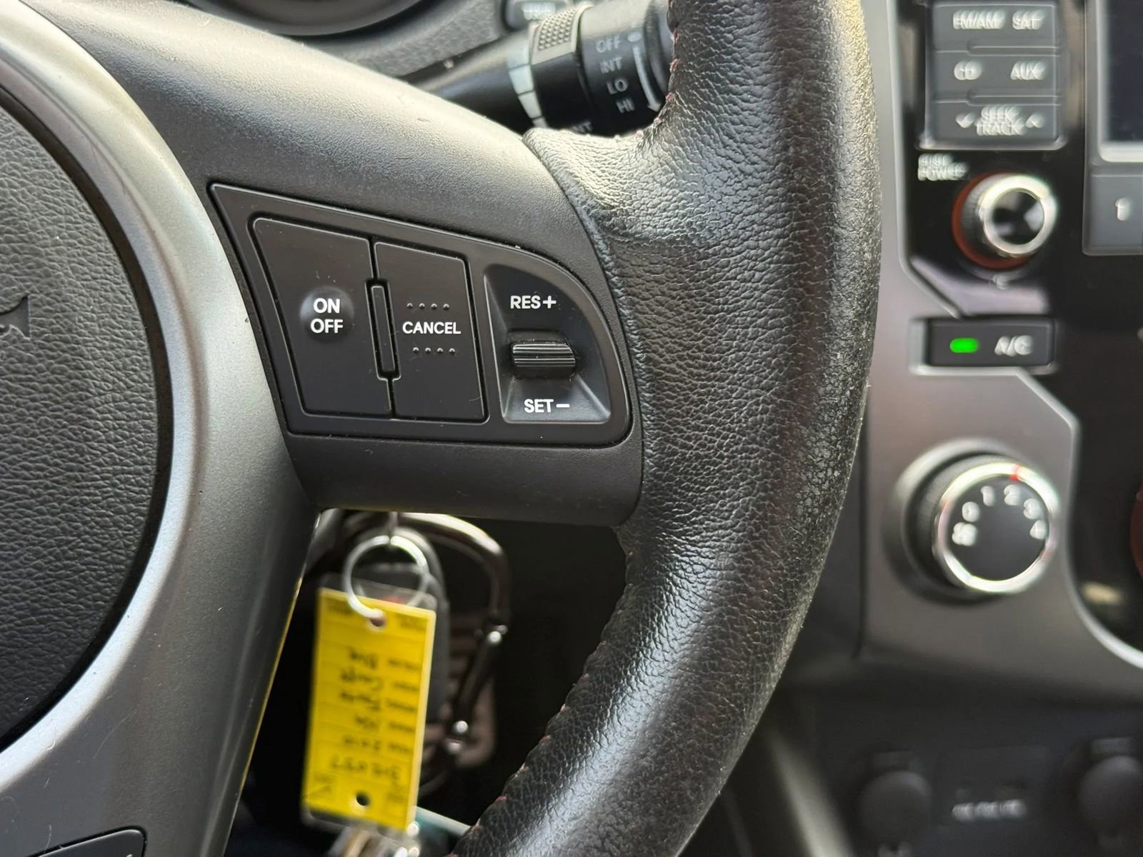 Used 2010 Kia Forte Koup SX image 19