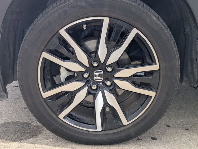 Used 2019 Honda Pilot Elite image 8