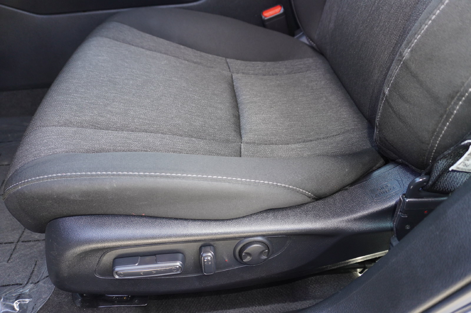 Used 2024 Honda Accord EX image 12
