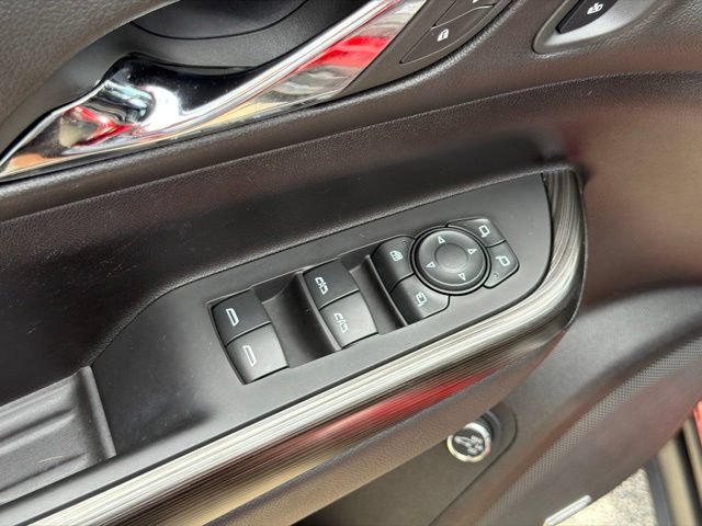 Used 2023 GMC Acadia SLT w/ Elevation Edition FWD image 12