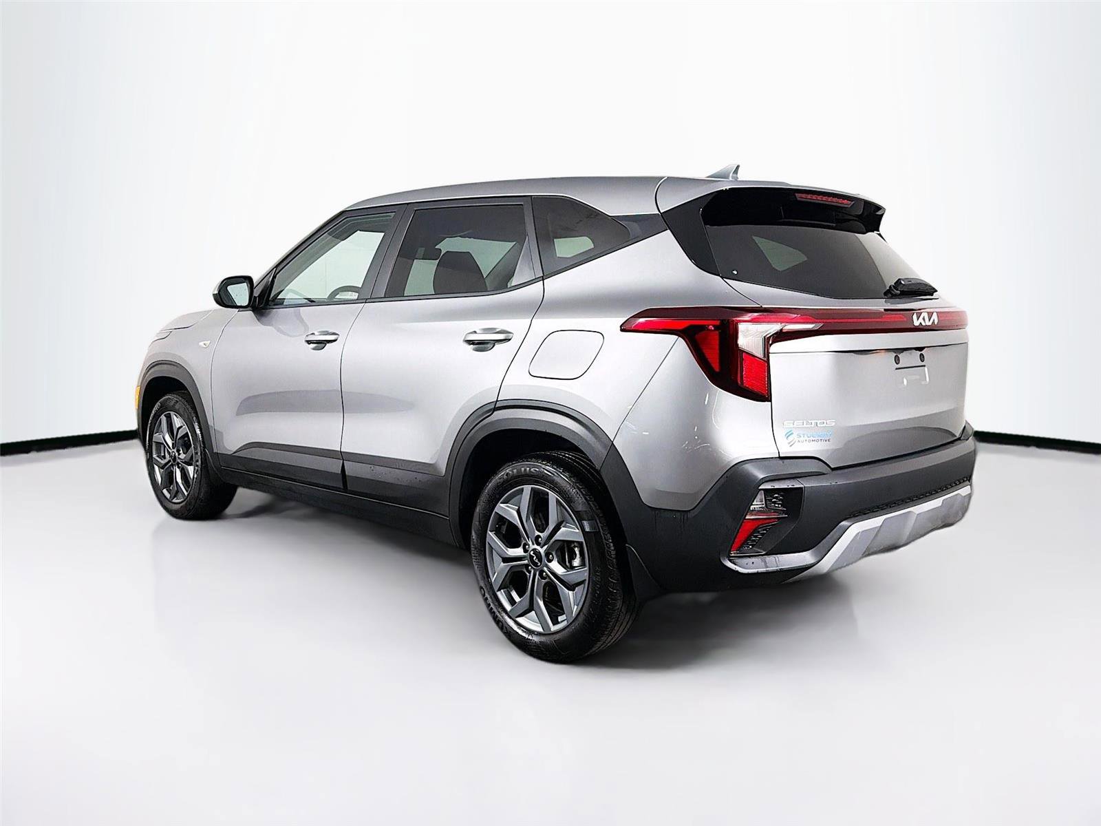 Used 2025 Kia Seltos LX image 5