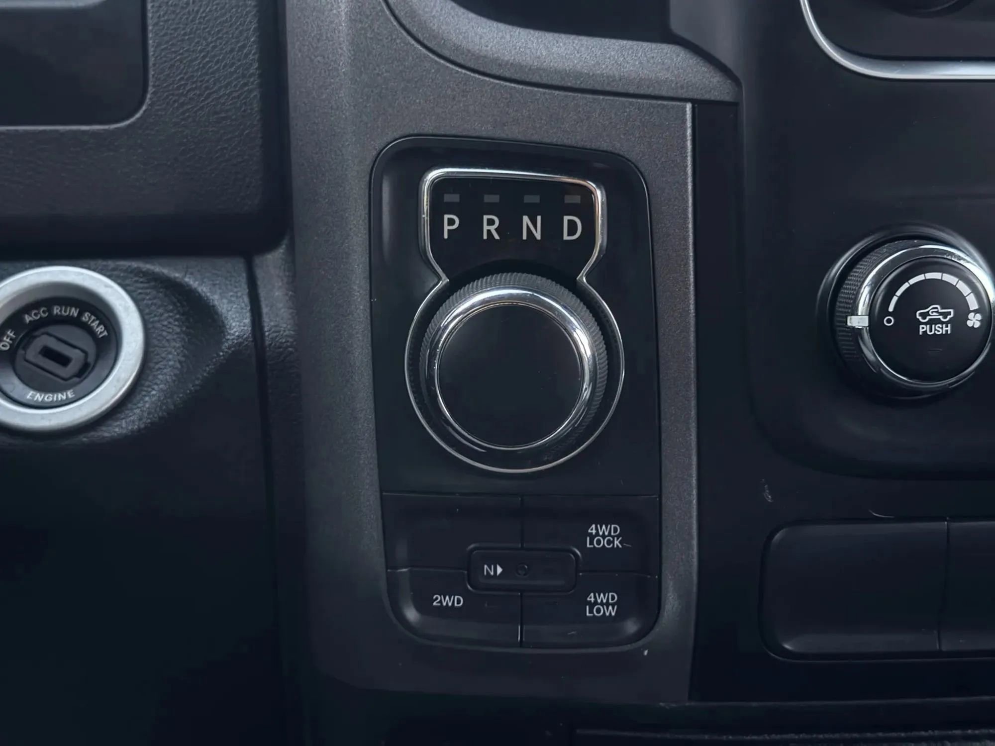 Used 2017 RAM 1500 Express AWD/4WD image 29