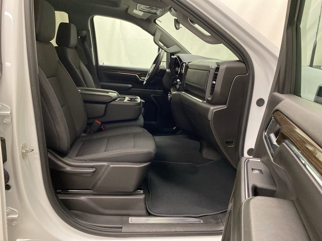 Used 2024 Chevrolet Silverado 2500 LT image 15