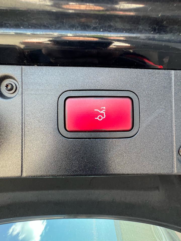 Used 2011 Mercedes-Benz S 550 4MATIC image 12