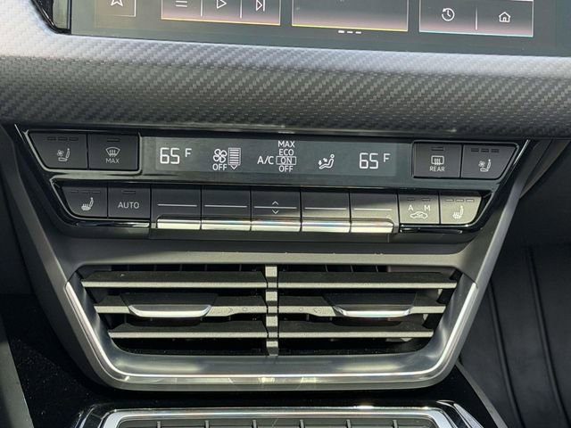 Used 2023 Audi e-tron GT Prestige w/ Prestige Package image 17