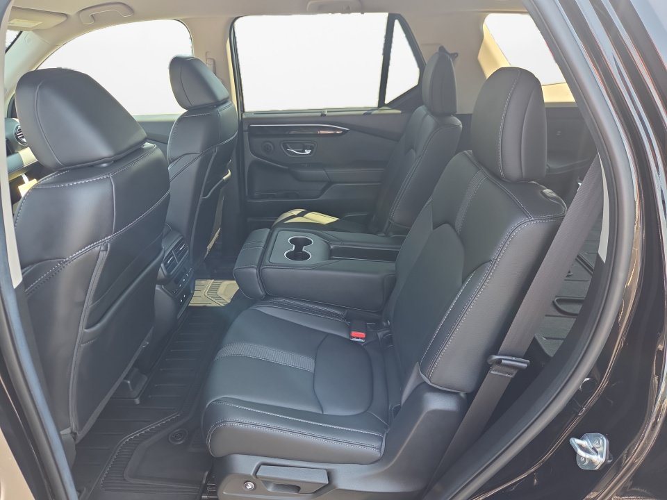 Used 2026 Honda Pilot EX-L image 13