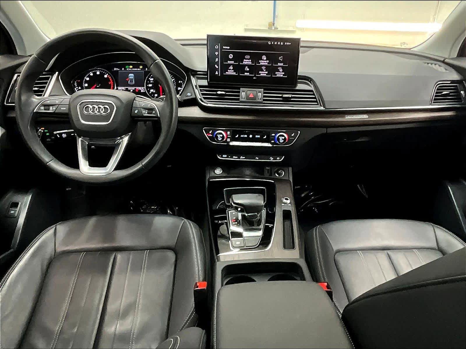 Used 2023 Audi Q5 2.0T Premium w/ Convenience Package AWD/4WD image 17