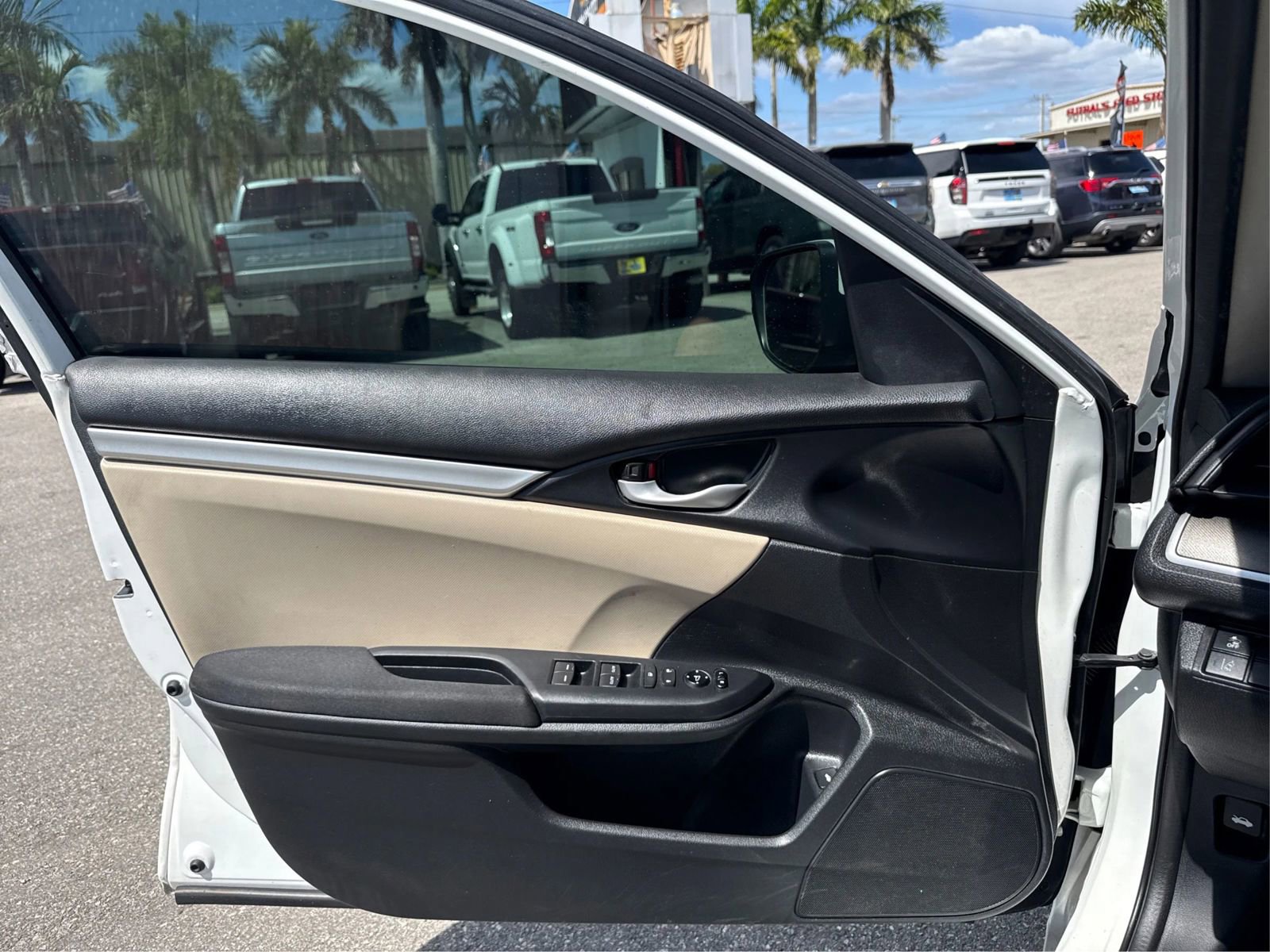 Used 2019 Honda Civic LX image 18