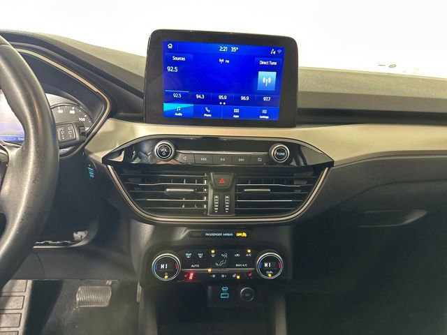 Used 2021 Ford Escape SE w/ Cold Weather Package image 21