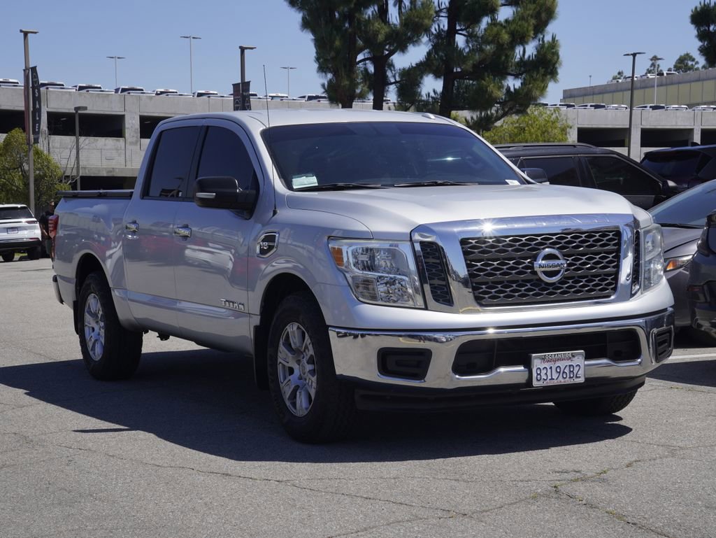 Used 2017 Nissan Titan SV RWD video 2