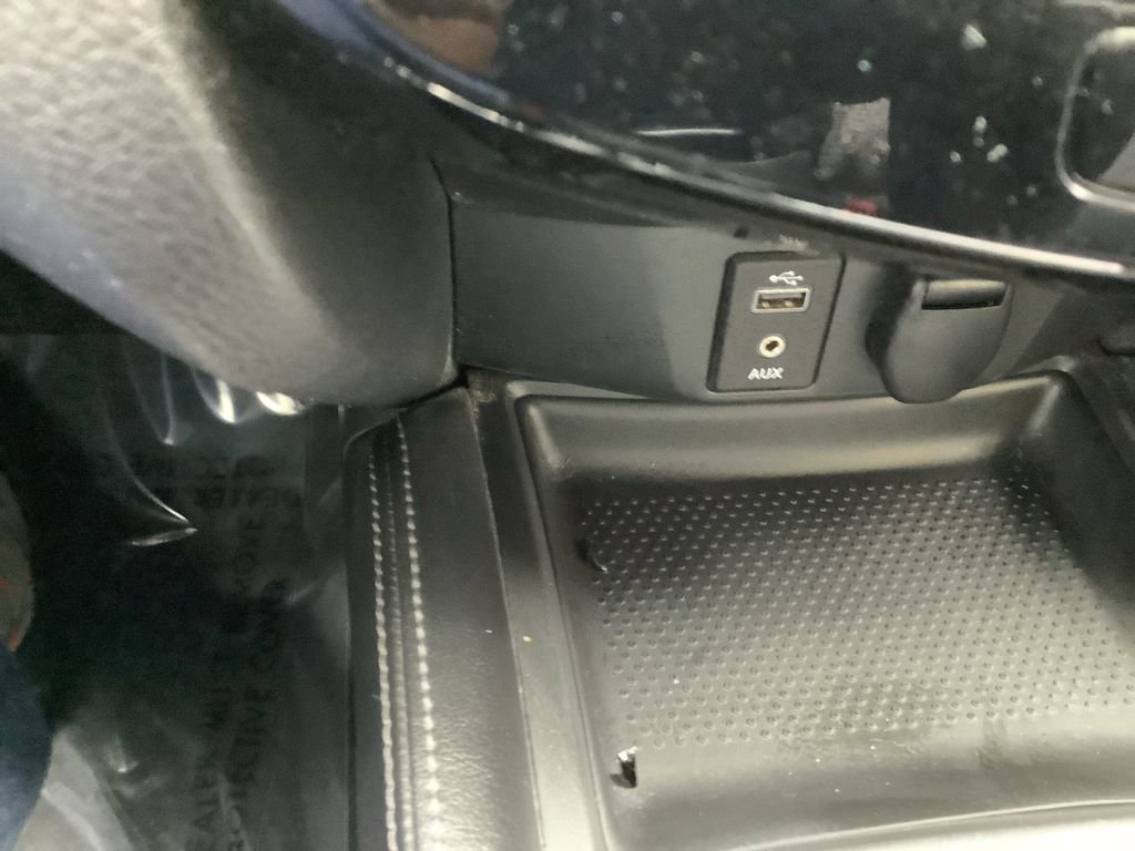 Used 2017 Nissan Rogue SL image 27