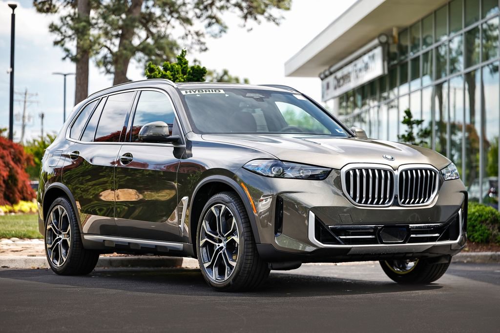 New 2026 BMW X5 xDrive50e w/ Executive Package