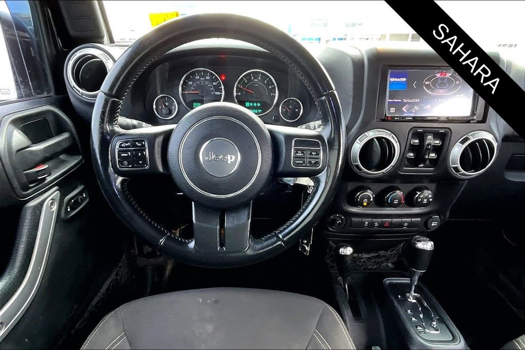 Used 2016 Jeep Wrangler Unlimited Sahara w/ Connectivity Group image 8