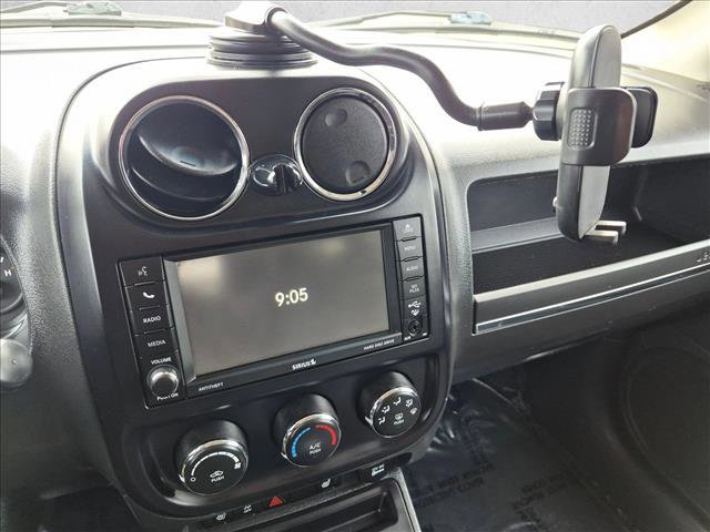 Used 2014 Jeep Patriot Latitude w/ Sun/Sound Group AWD/4WD image 13