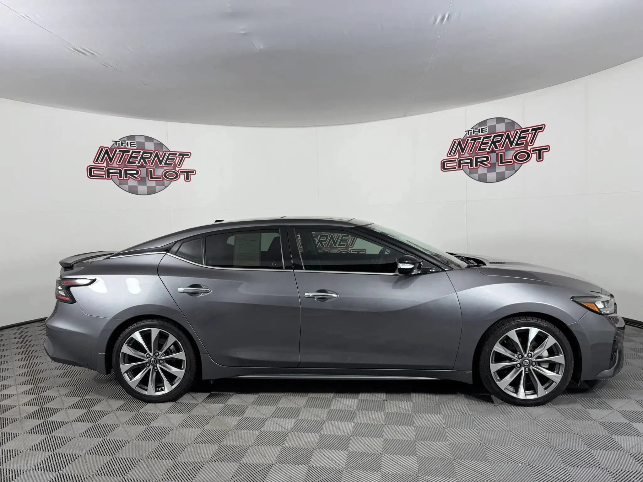 Used 2022 Nissan Maxima Platinum w/ Sport Mat Group FWD image 8