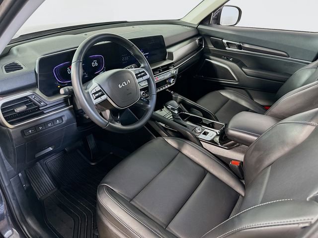 Used 2025 Kia Telluride S FWD image 12