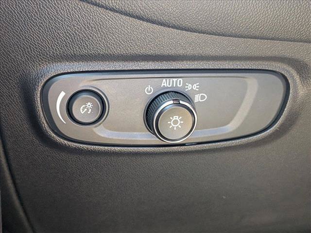 Certified 2021 Chevrolet Equinox LS w/ LS Convenience Package FWD image 16