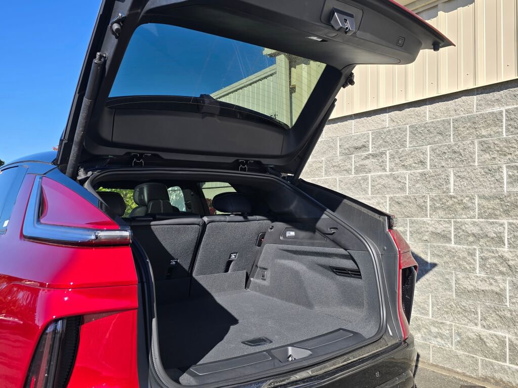 New 2025 Cadillac Lyriq Sport image 7