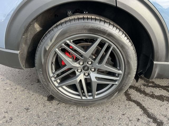 Certified 2025 Ford Explorer ST image 11