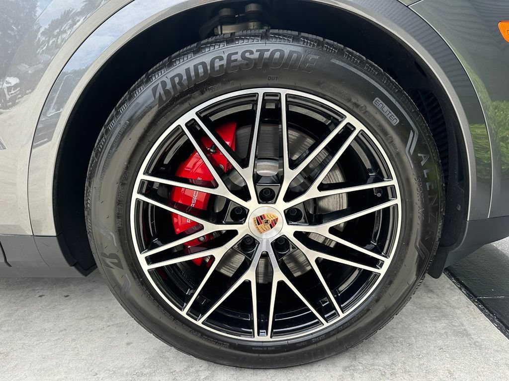 Certified 2026 Porsche Cayenne S AWD/4WD image 15