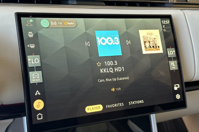 New 2026 Land Rover Range Rover SE AWD/4WD image 17