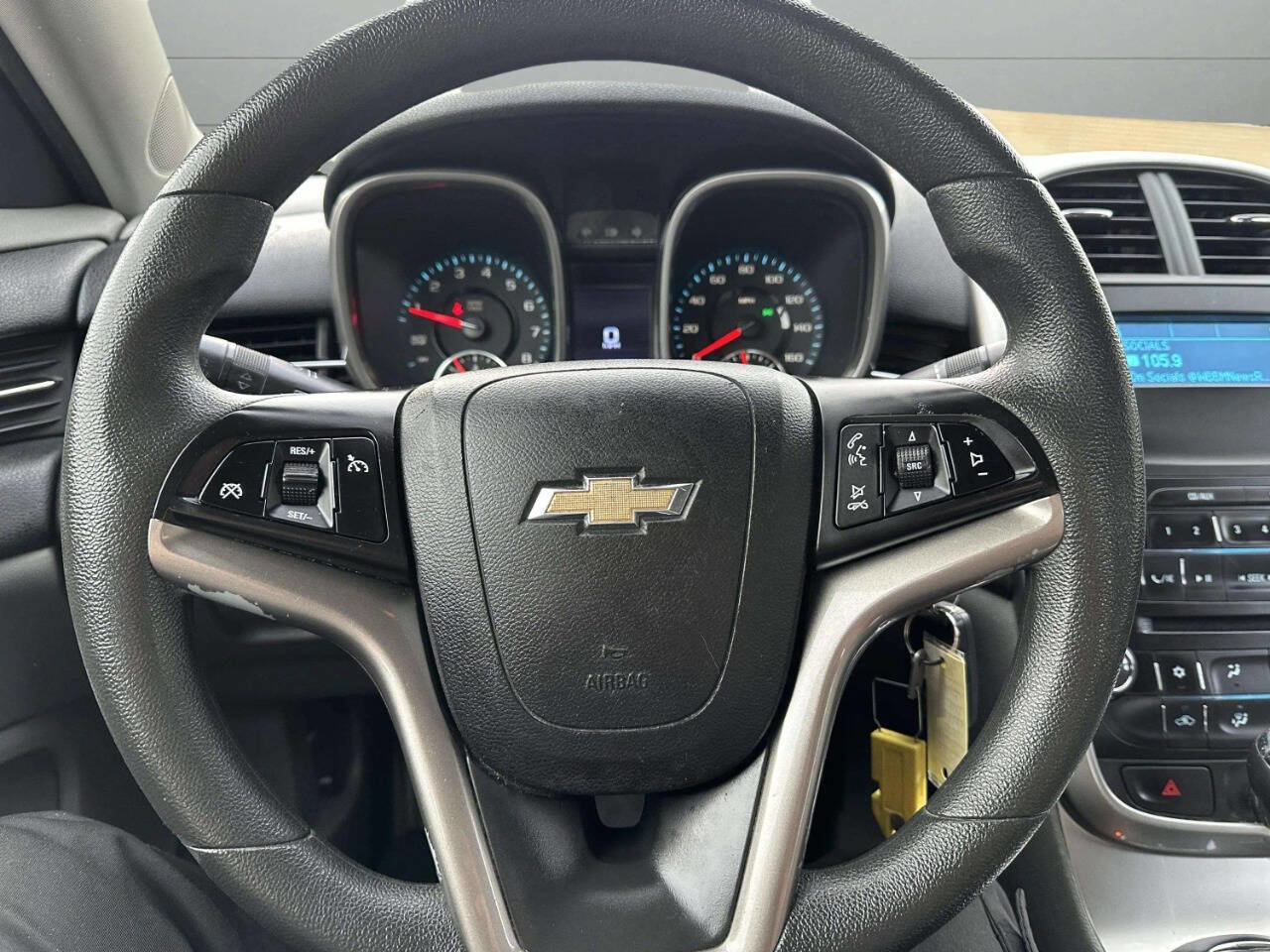 Used 2015 Chevrolet Malibu LS FWD image 33