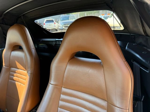 Used 2003 Toyota MR2 RWD image 21
