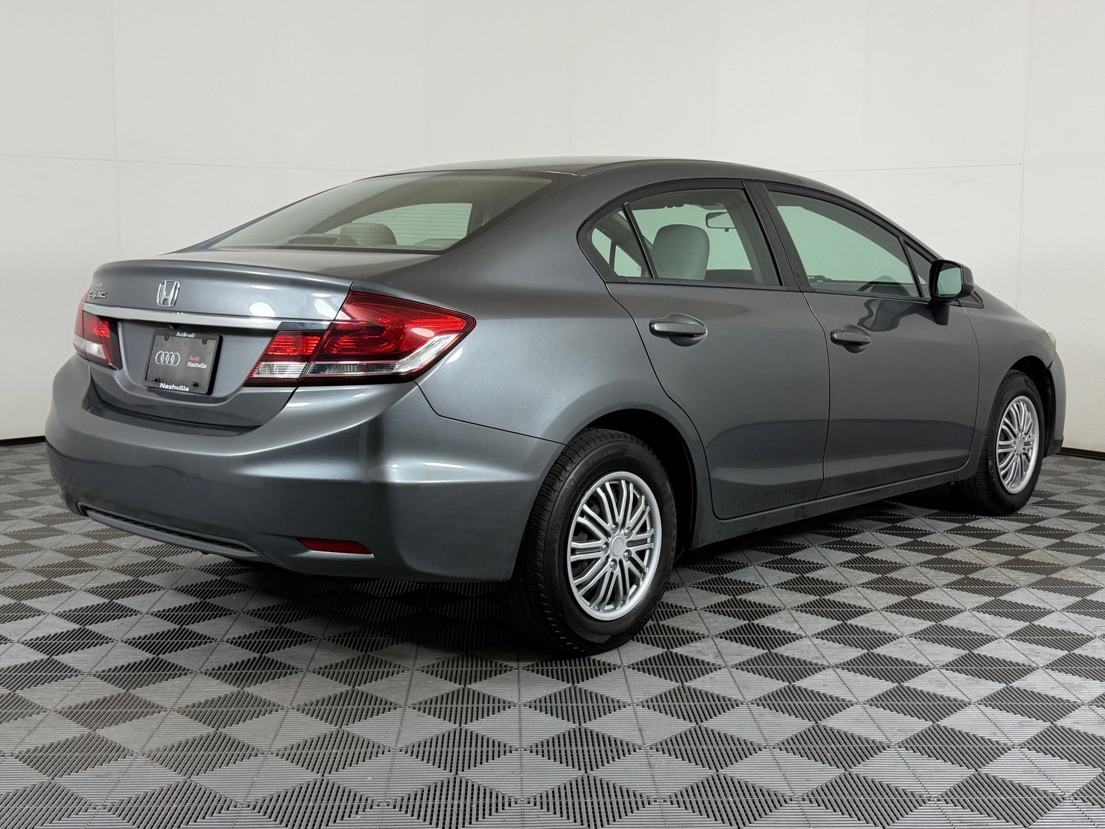 Used 2013 Honda Civic LX image 9