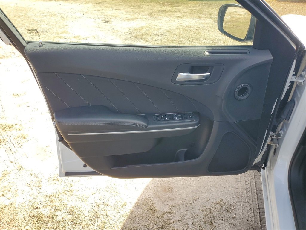 Used 2022 Dodge Charger SXT image 9