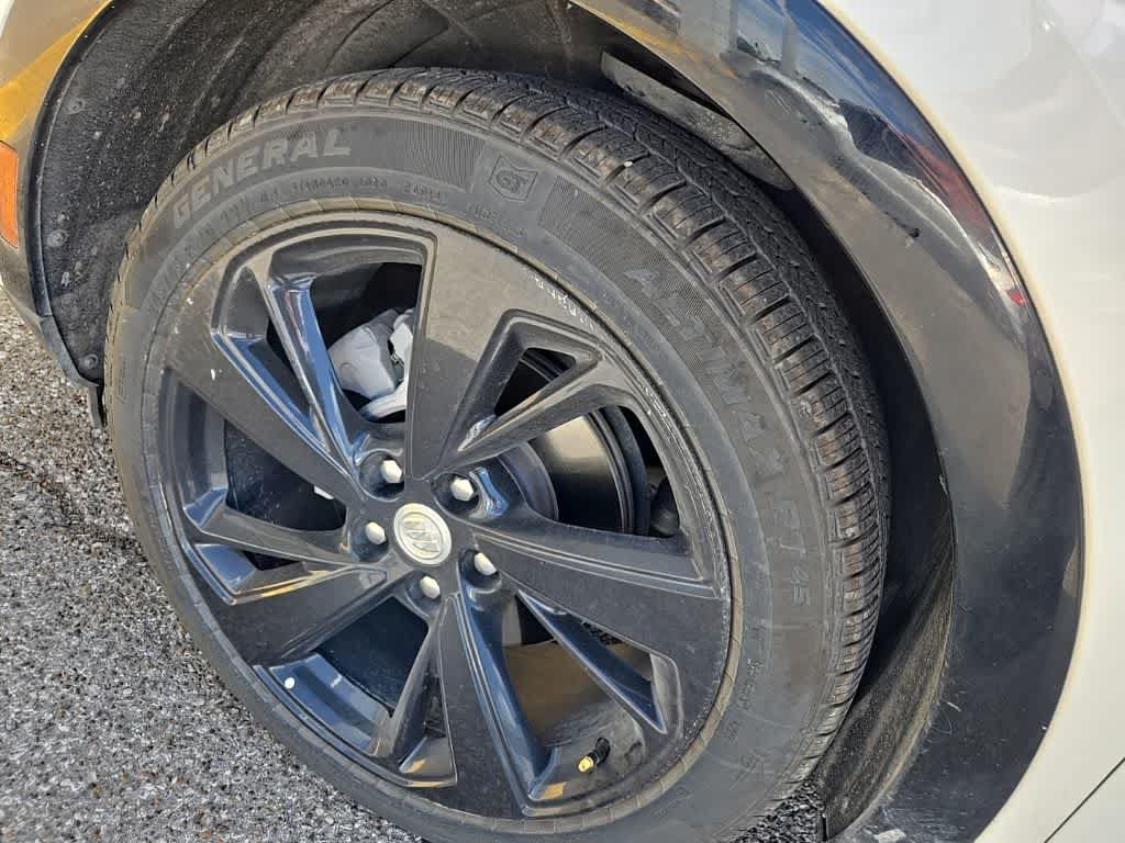 Used 2021 Buick Envision Essence w/ Sport Touring Package FWD image 6