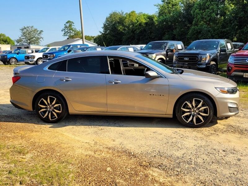 Used 2022 Chevrolet Malibu RS w/ LPO, Convenience Package 2 image 5
