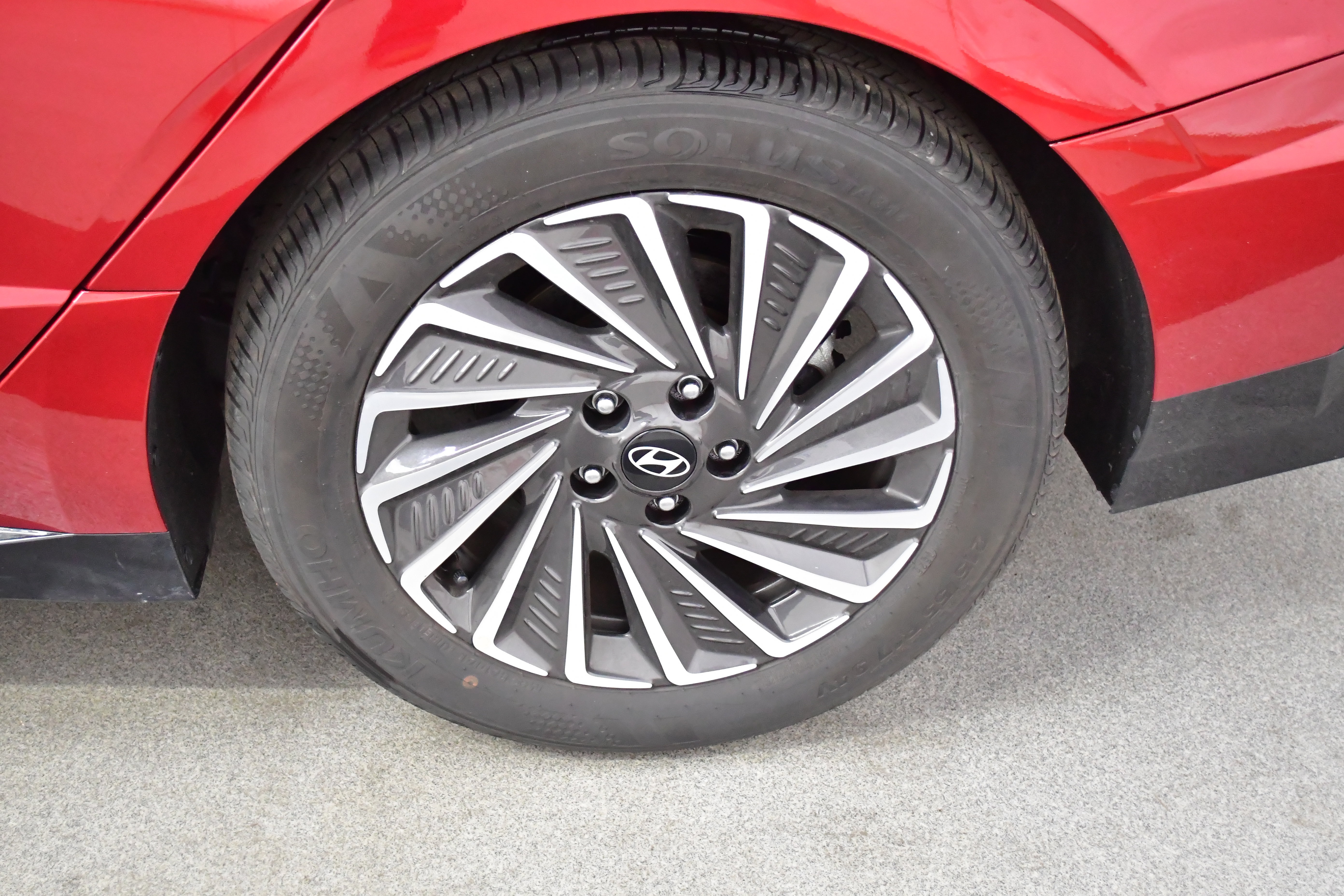 Used 2025 Hyundai Sonata SEL FWD image 35