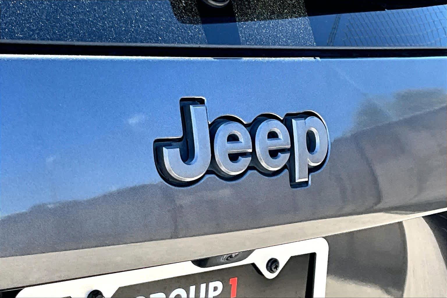 Used 2019 Jeep Cherokee Trailhawk w/ Comfort/Convenience Group image 31