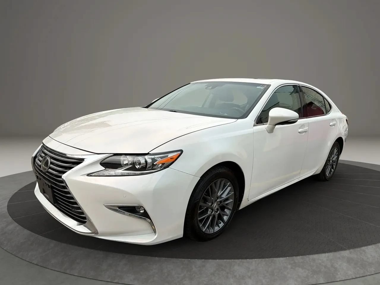 Used 2018 Lexus ES 350 w/ Navigation System Package