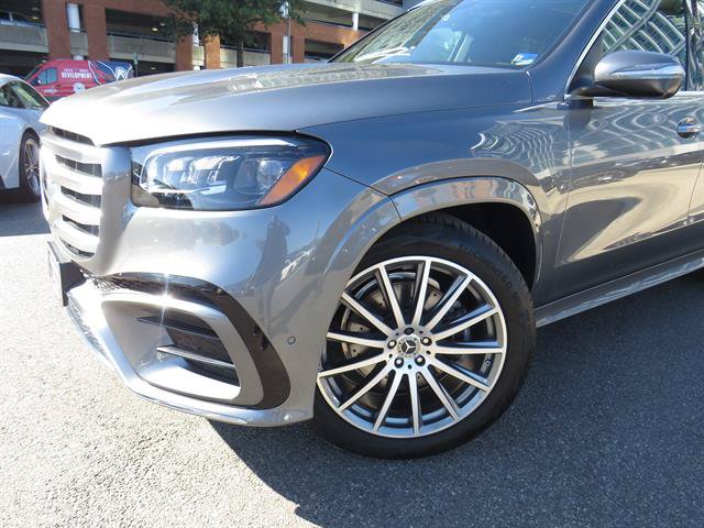 Used 2025 Mercedes-Benz GLS 450 4MATIC image 25