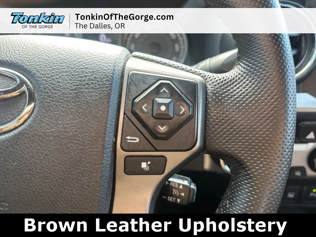 Used 2016 Toyota Tacoma Limited image 21