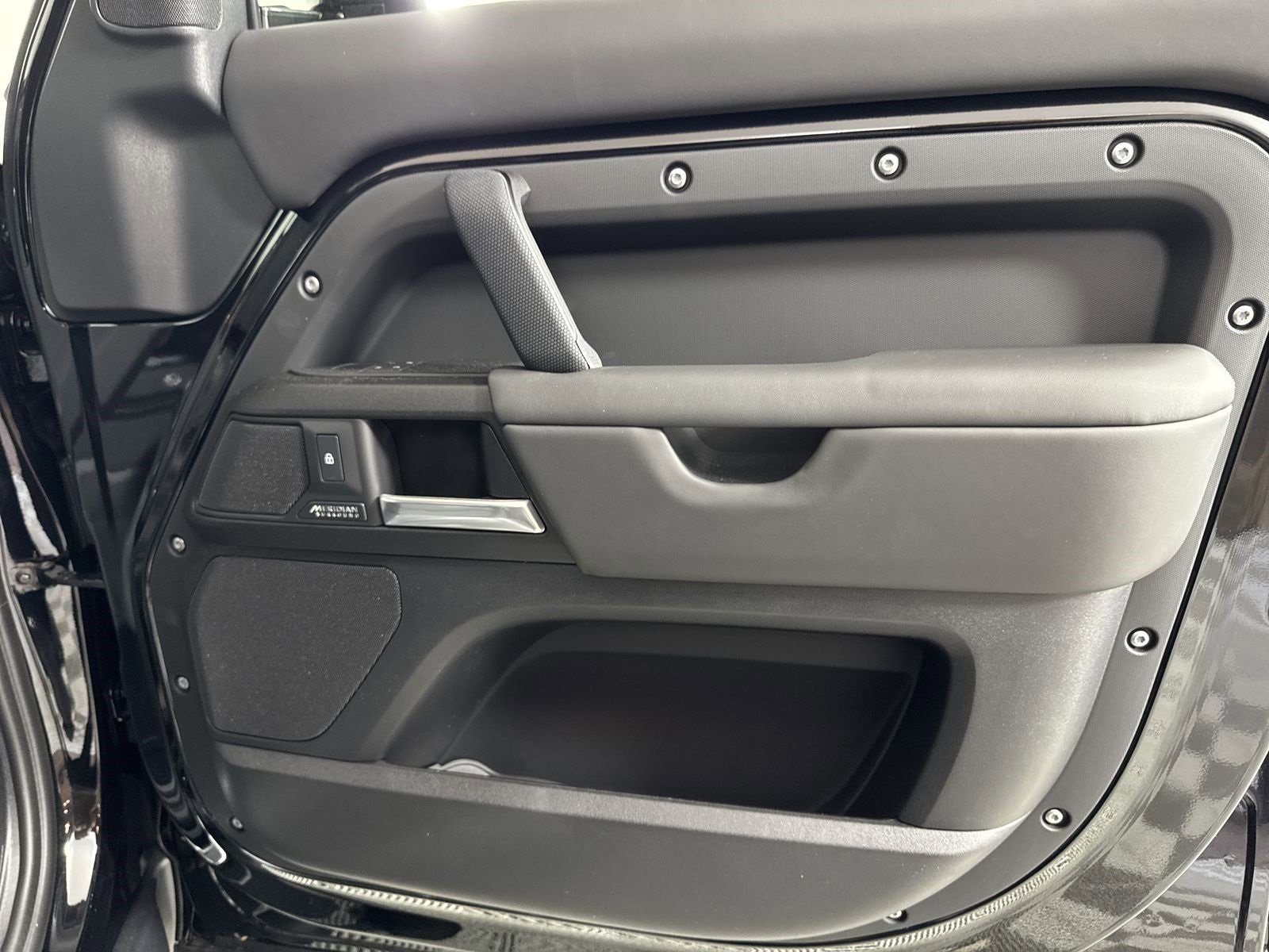 New 2025 Land Rover Defender 130 V8 image 32