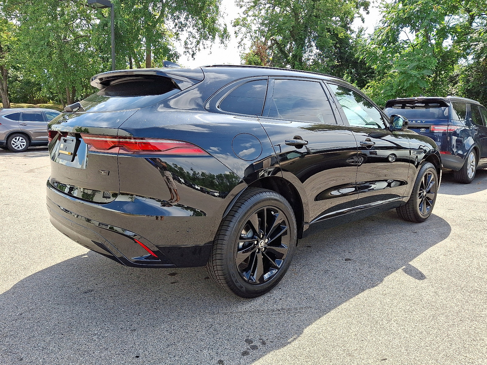 New 2026 Jaguar F-PACE R-Dynamic S AWD/4WD image 2