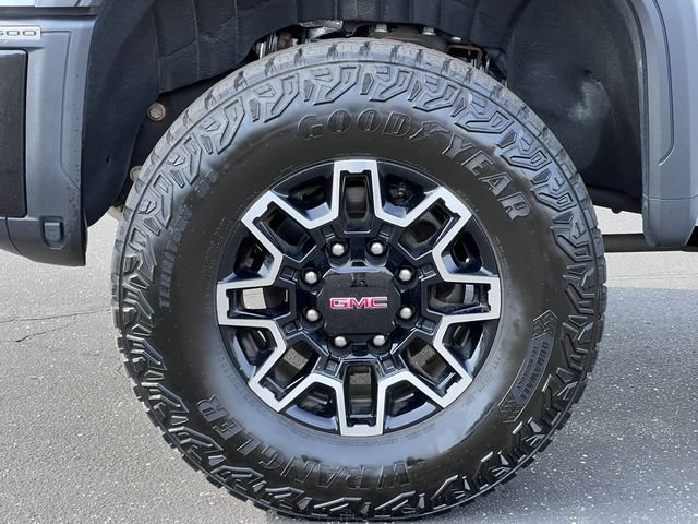 Used 2025 GMC Sierra 2500 AT4X AWD/4WD image 7
