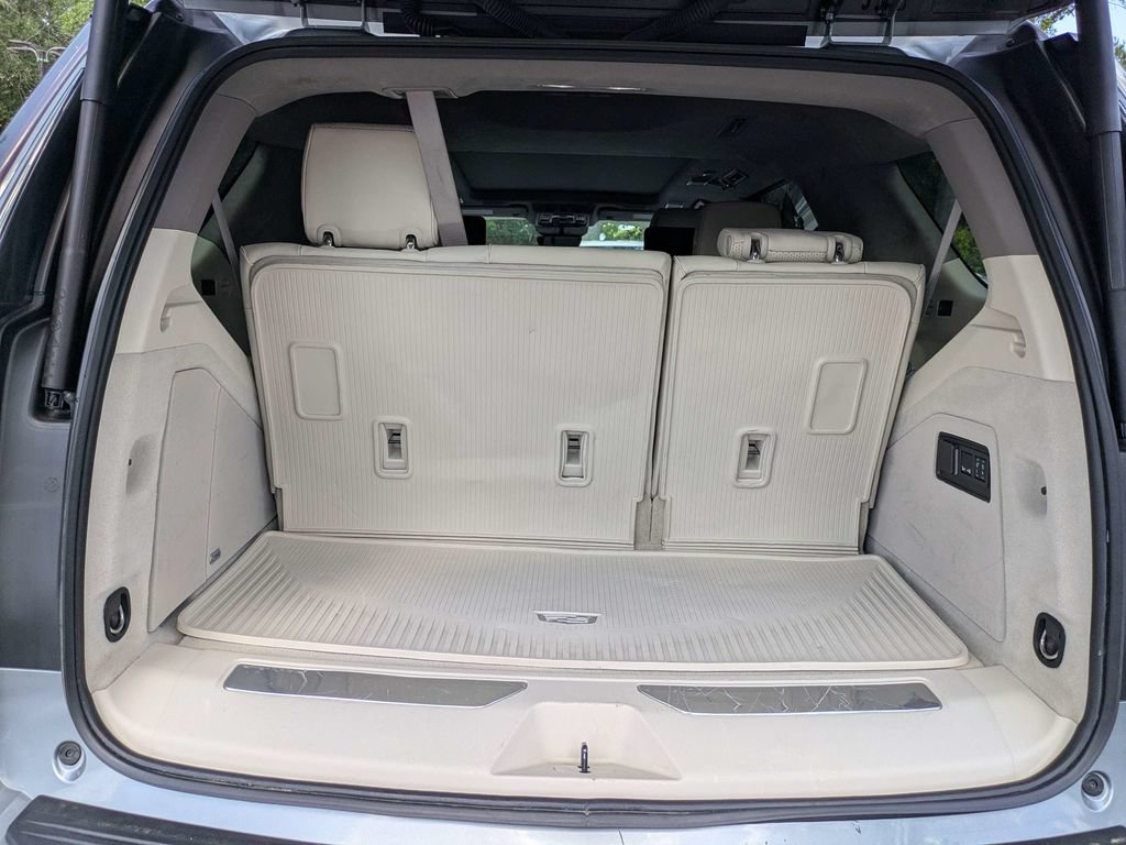 Certified 2025 Cadillac Escalade Sport Platinum w/ LPO, Floor Liner Package AWD/4WD image 15
