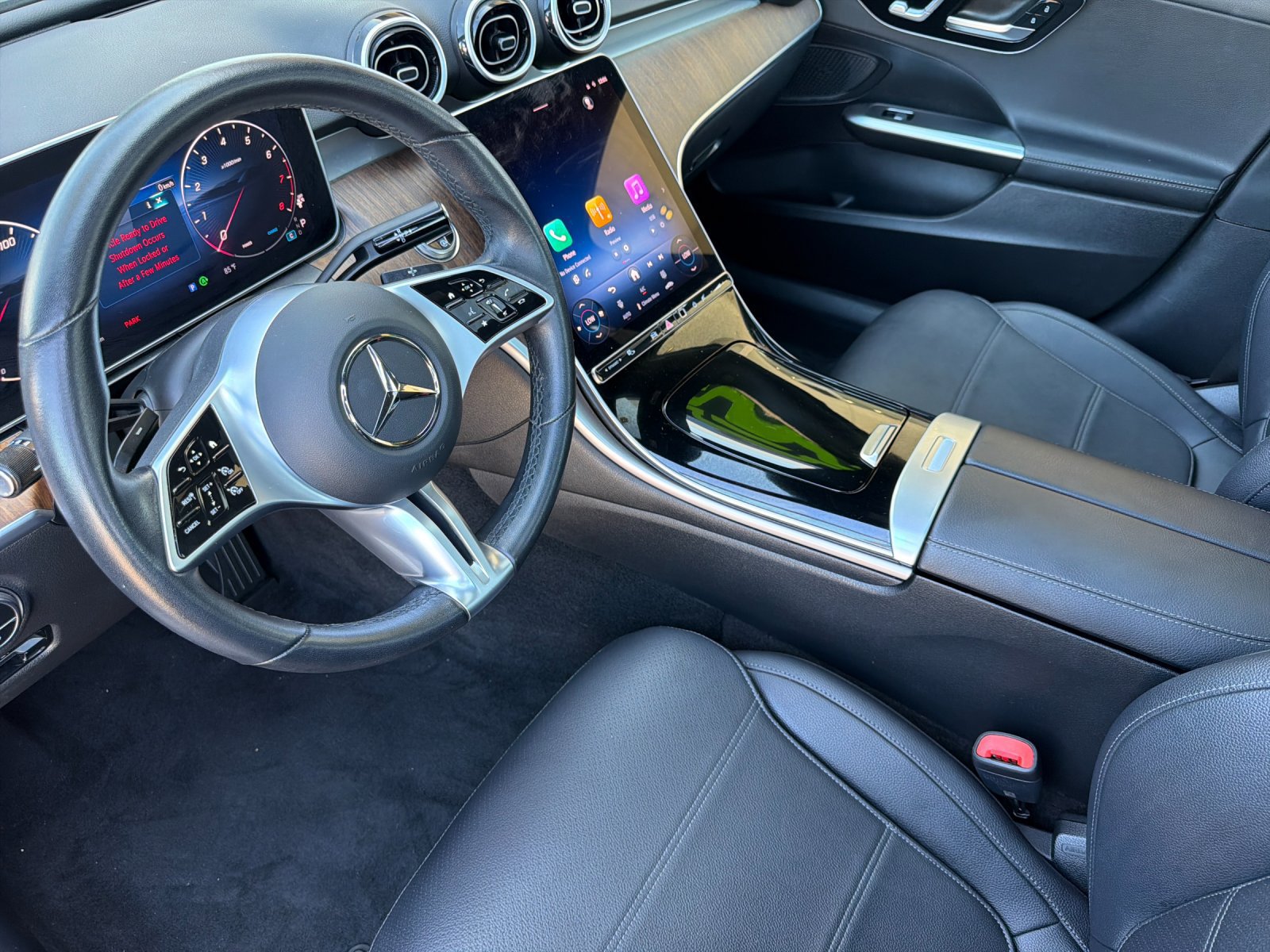 Used 2025 Mercedes-Benz C 300 Sedan image 9