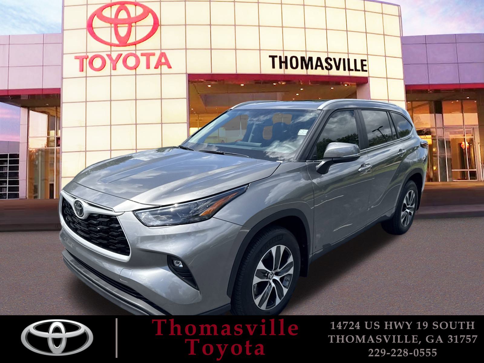 New 2025 Toyota Highlander XLE FWD image 1