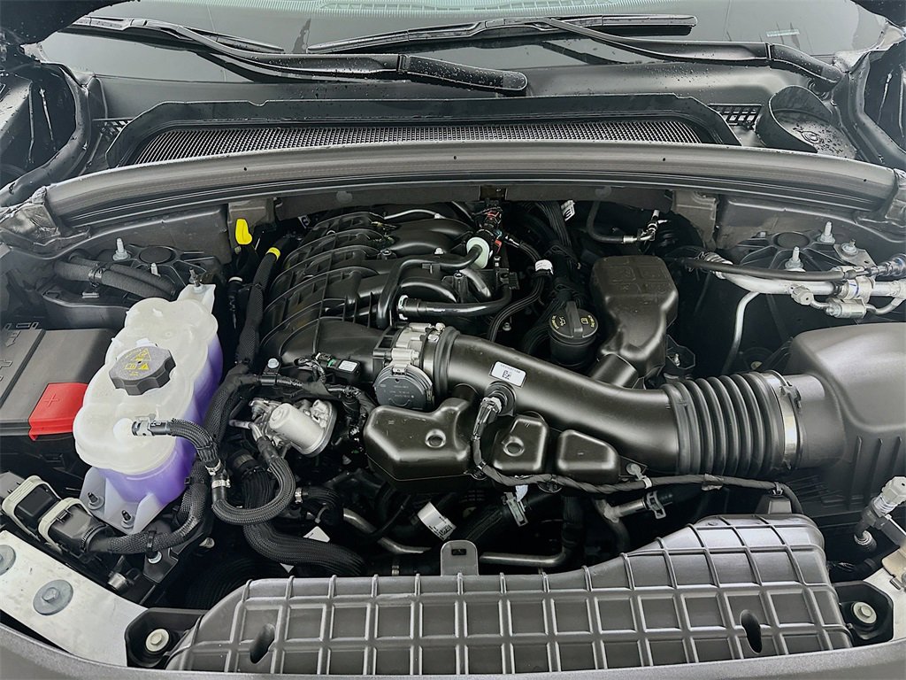 New 2025 Jeep Grand Cherokee Altitude image 17