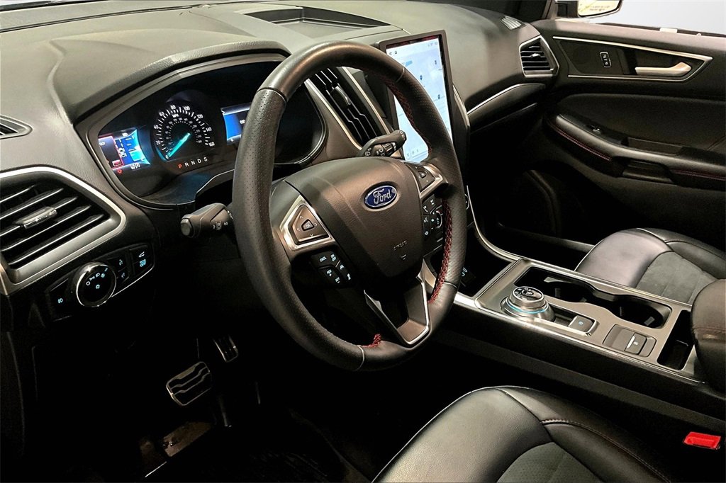 Used 2023 Ford Edge ST-Line image 17